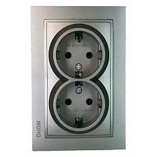 Розетка двойная с заземлением с крышкой mono electric despina 102-242404-120